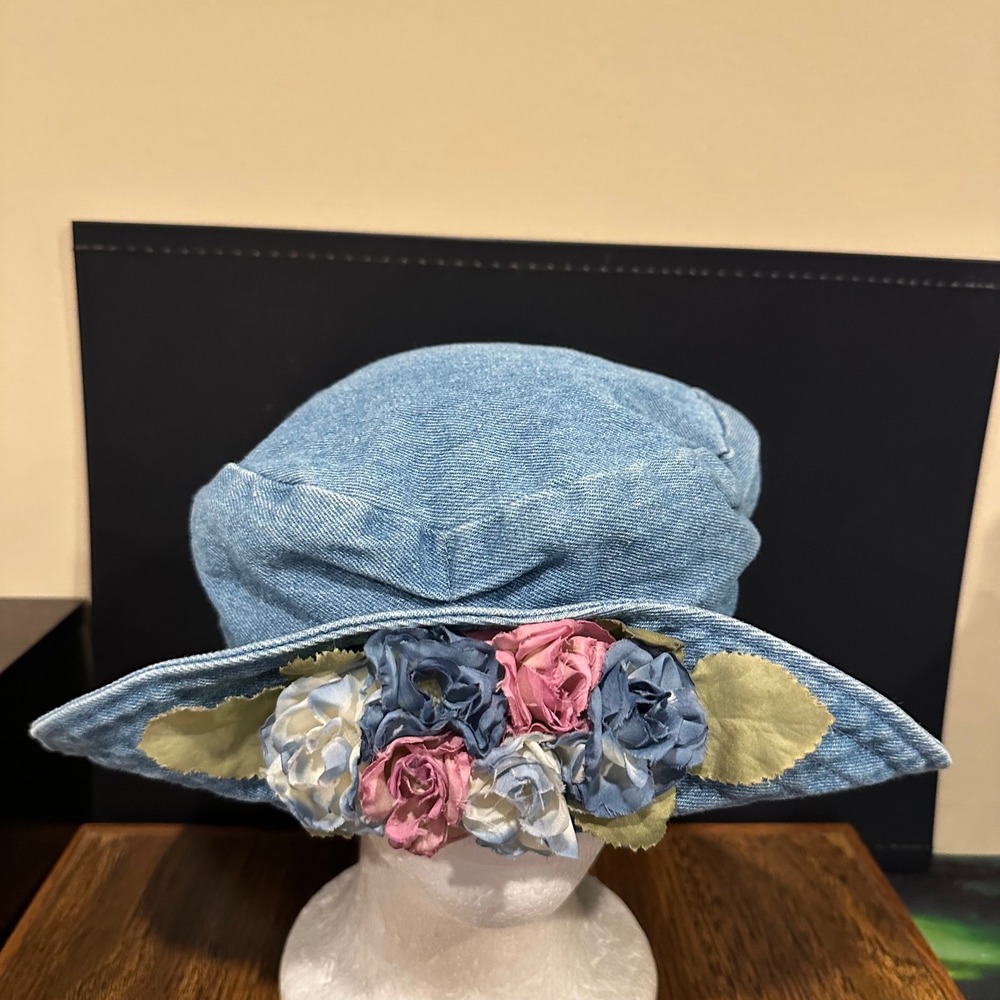 Arlin Vintage Denim Bucket Hat Blue Cotton Floral Rose Sun Hat size S/M